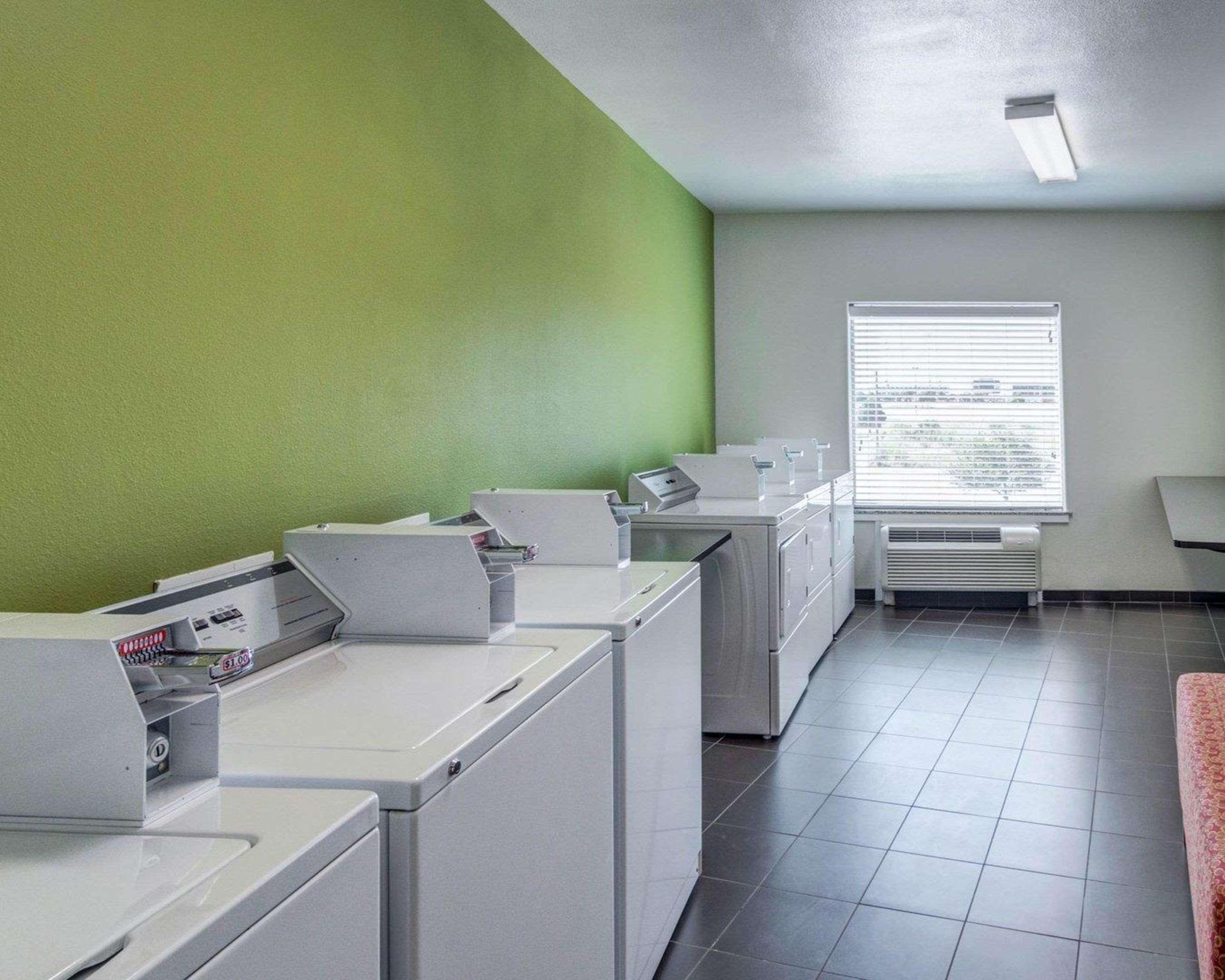 Sleep Inn & Suites Midland West Buitenkant foto